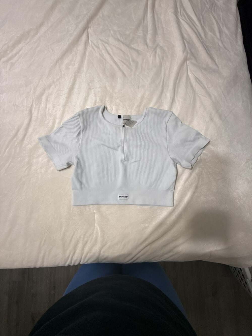 Bo+Tee Ribbed Quarter Zip Crop Top Size L White Short Sleeve